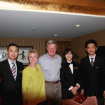 北京建国饭店接待美国驻华大使夫妇